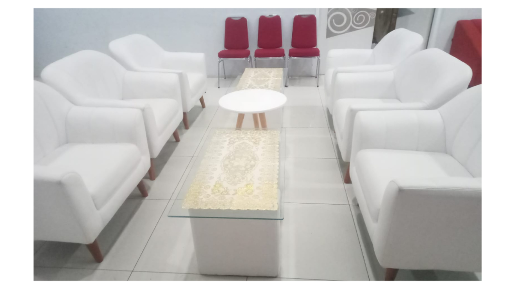 Gambar 1 (Sofa Padang)